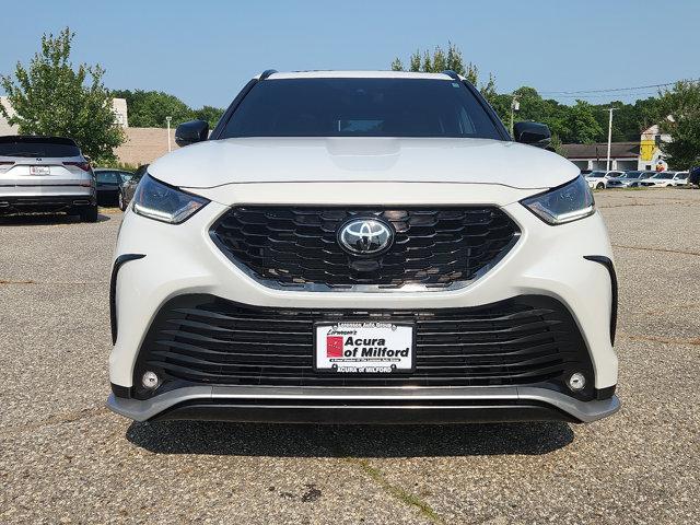 used 2022 Toyota Highlander car, priced at $37,777