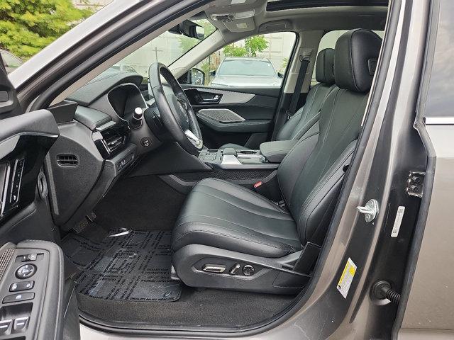 used 2024 Acura MDX car, priced at $43,999