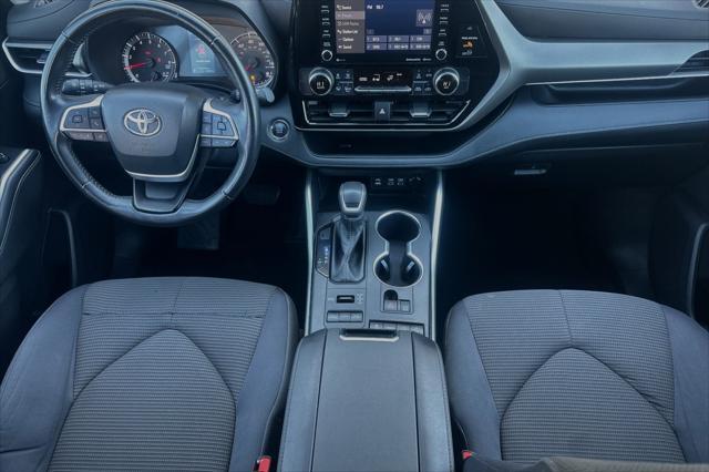 used 2022 Toyota Highlander car, priced at $29,893