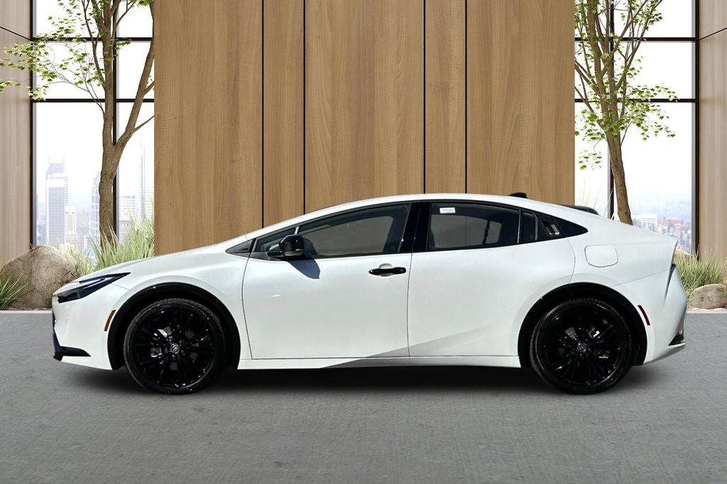 new 2026 Toyota Prius Plug-In Hybrid car, priced at $39,559