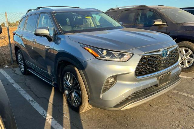 used 2020 Toyota Highlander Hybrid car, priced at $40,499