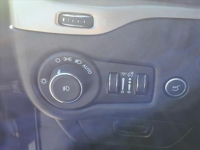 used 2014 Jeep Cherokee car, priced at $11,995
