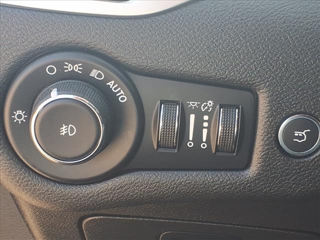 used 2018 Jeep Cherokee car, priced at $11,995