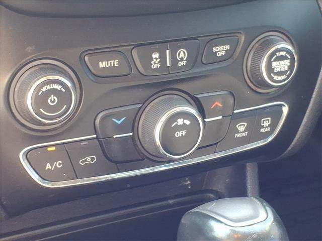 used 2019 Jeep Cherokee car, priced at $13,995
