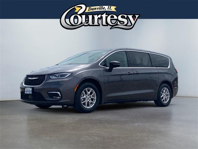 used 2023 Chrysler Pacifica car, priced at $26,995