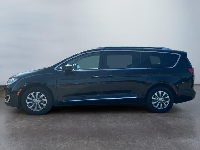 used 2018 Chrysler Pacifica car, priced at $19,995