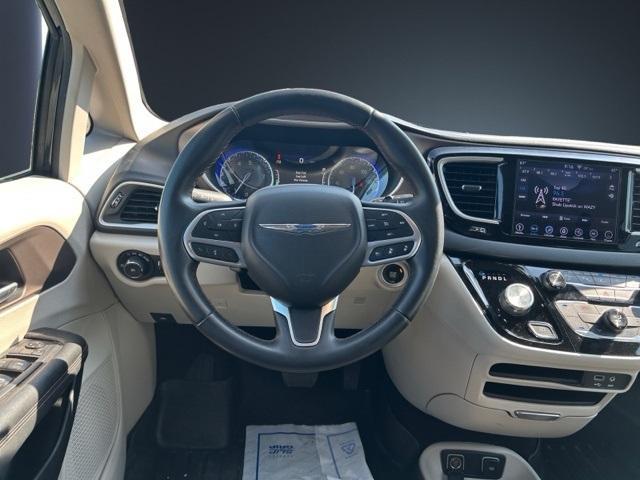 used 2018 Chrysler Pacifica car, priced at $19,995