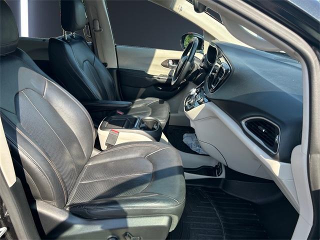 used 2018 Chrysler Pacifica car, priced at $19,815