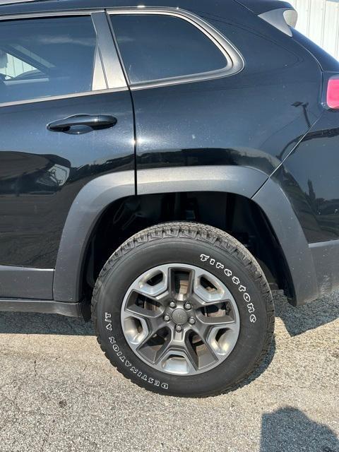 used 2019 Jeep Cherokee car, priced at $21,577