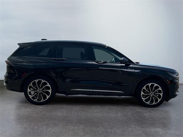 used 2024 Lincoln Nautilus car, priced at $56,499