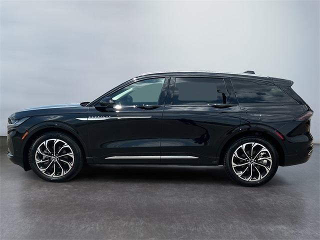 used 2024 Lincoln Nautilus car, priced at $56,499
