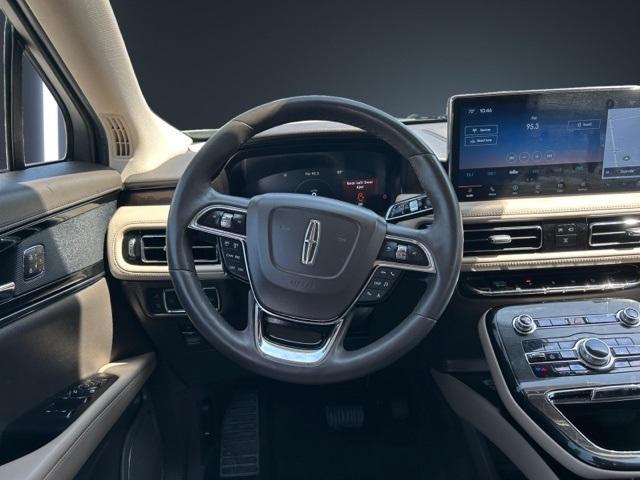used 2022 Lincoln Nautilus car, priced at $40,000