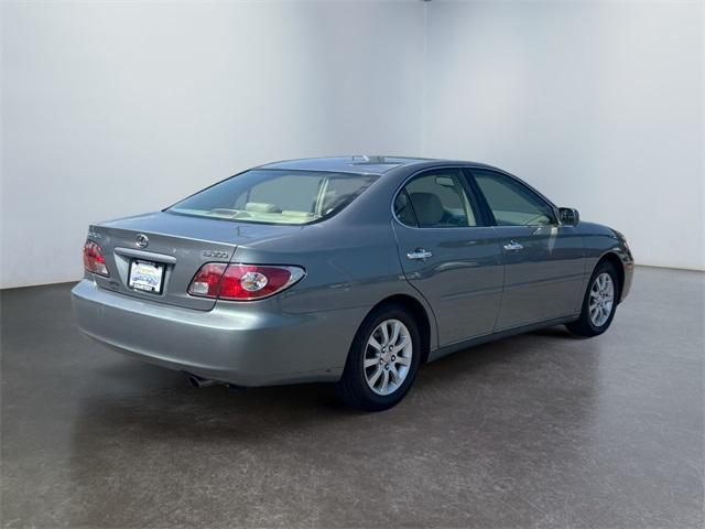 used 2002 Lexus ES 300 car, priced at $7,500