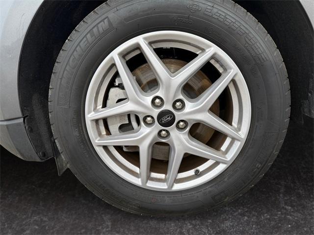 used 2024 Ford Edge car, priced at $29,500