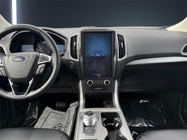 used 2024 Ford Edge car, priced at $29,500