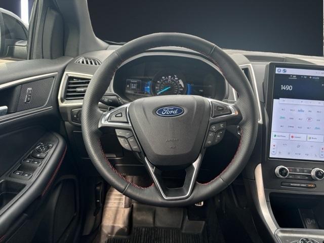 used 2024 Ford Edge car, priced at $35,115