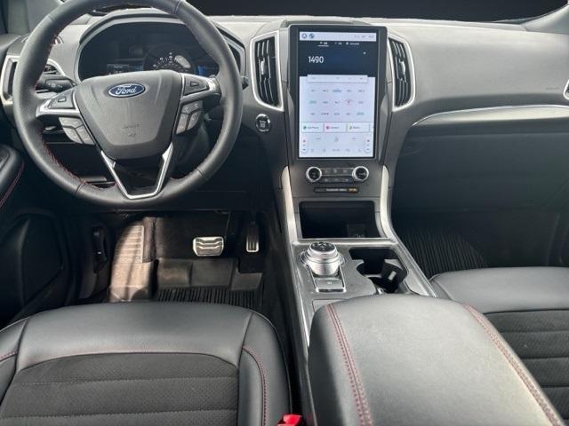 used 2024 Ford Edge car, priced at $35,115