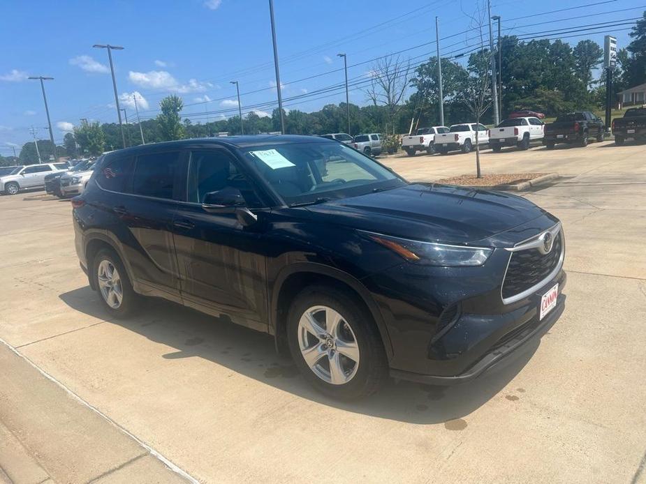 used 2023 Toyota Highlander car, priced at $32,290