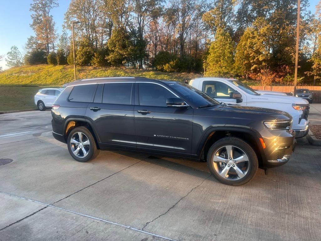 used 2022 Jeep Grand Cherokee L car, priced at $31,190