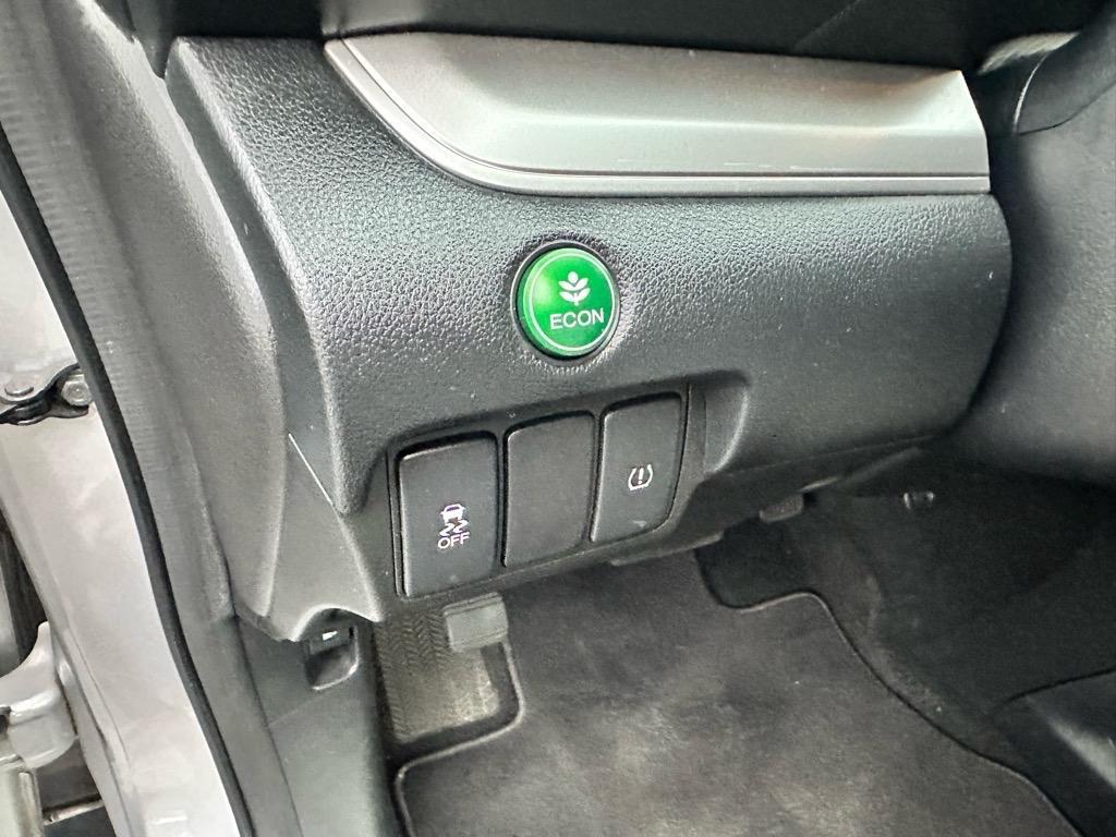 used 2016 Honda CR-V car, priced at $17,288