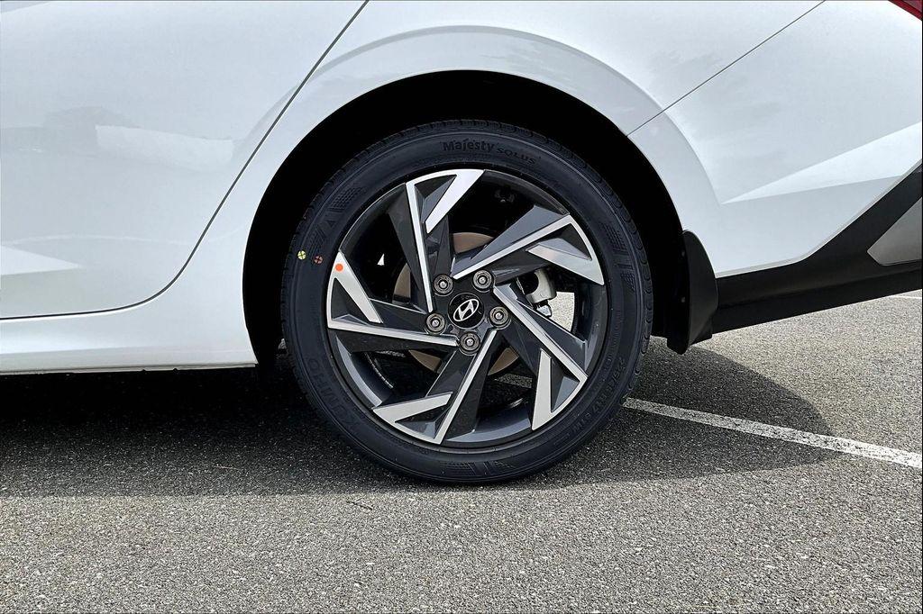 new 2025 Hyundai Elantra car, priced at $25,465
