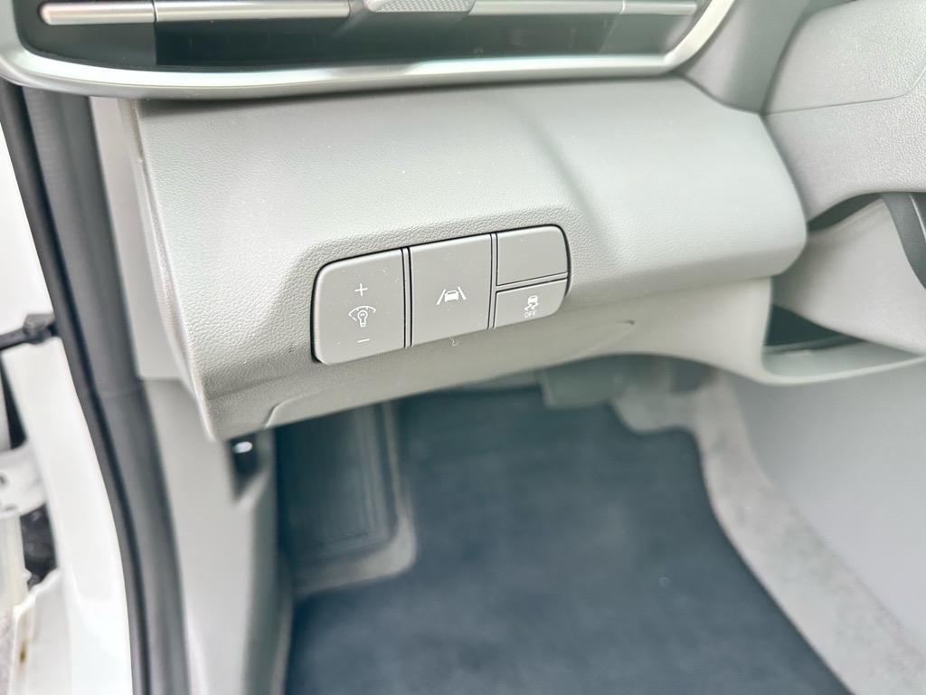 used 2023 Hyundai Elantra car, priced at $21,363