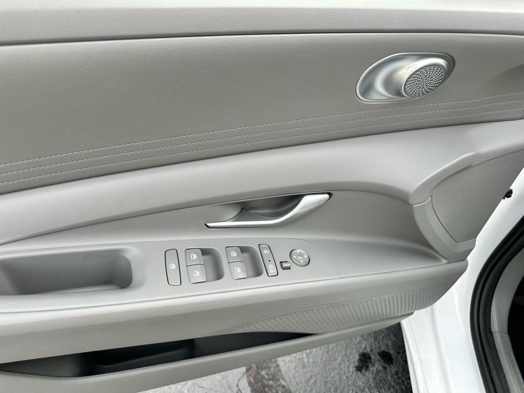 used 2023 Hyundai Elantra car, priced at $21,363