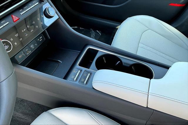 new 2025 Hyundai Sonata Hybrid car, priced at $39,315
