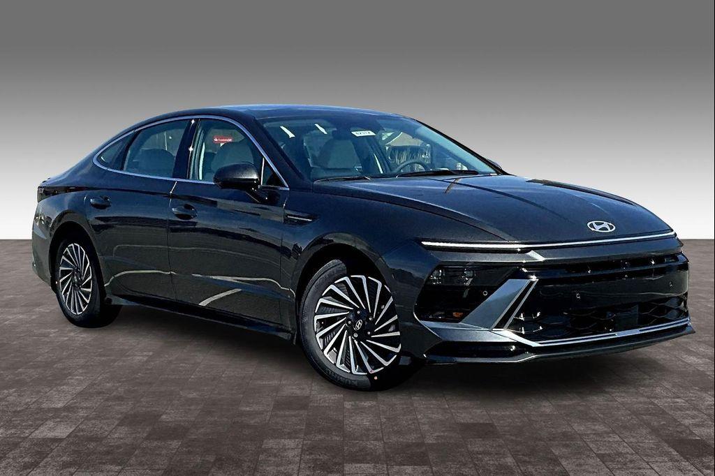new 2025 Hyundai Sonata Hybrid car, priced at $39,410