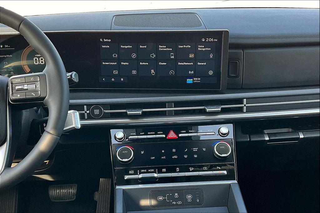 new 2025 Hyundai Santa Fe car, priced at $43,560