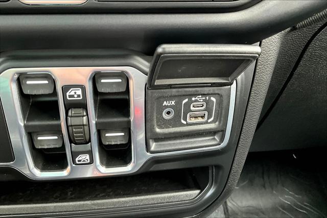 used 2020 Jeep Gladiator car, priced at $32,284