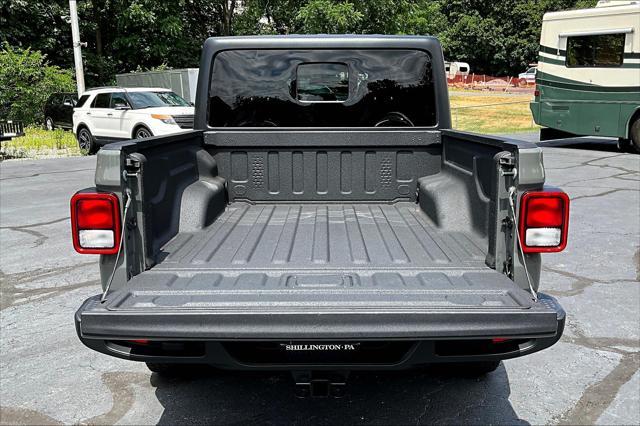 used 2020 Jeep Gladiator car, priced at $32,284