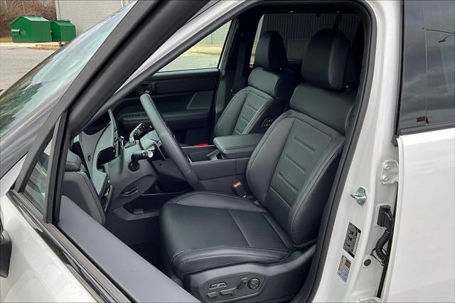 new 2025 Hyundai SANTA FE HEV car, priced at $52,784