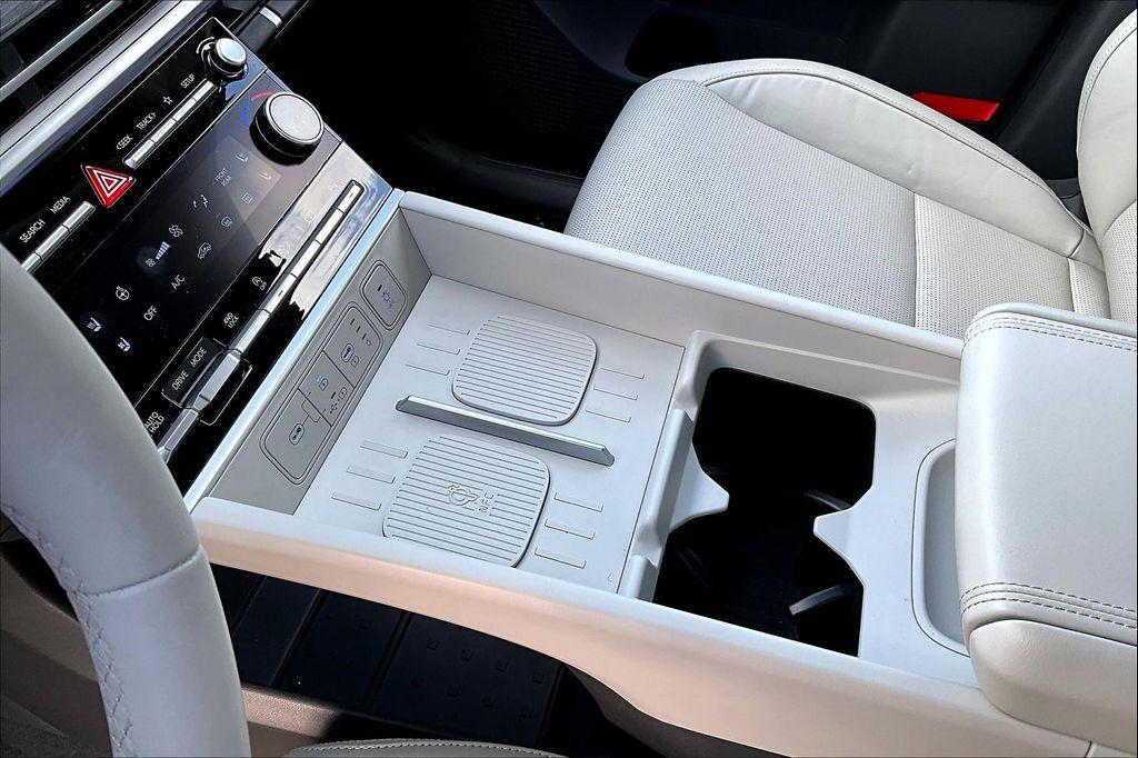 new 2024 Hyundai Santa Fe car, priced at $48,225