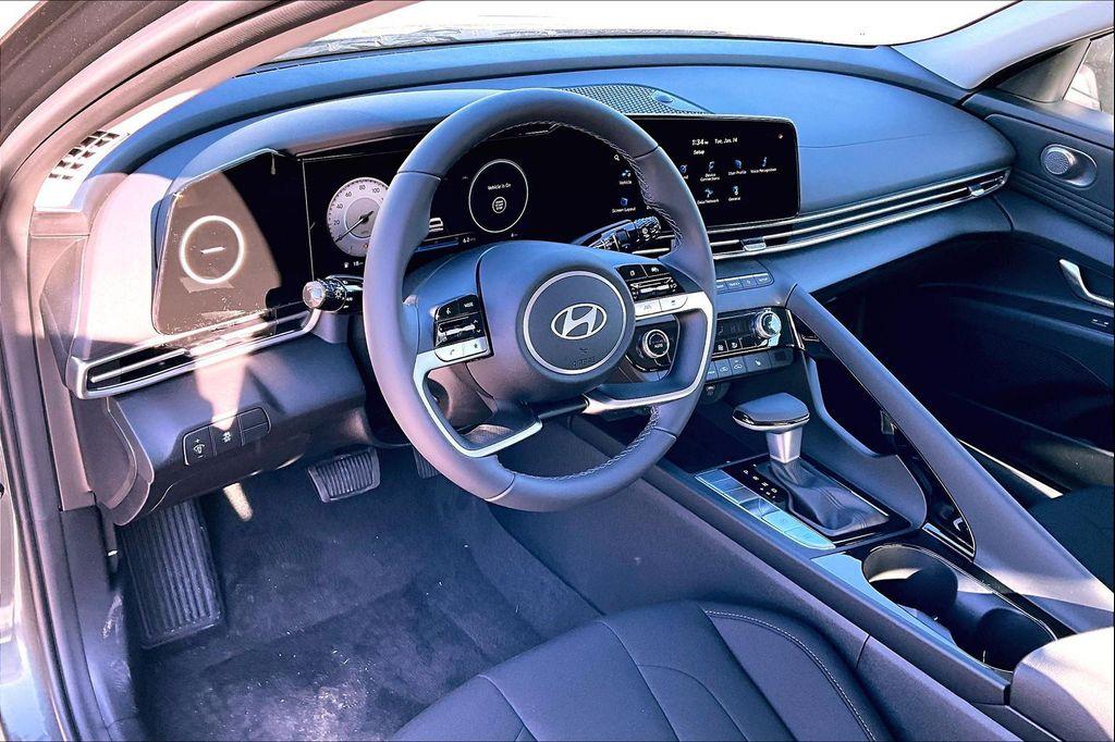 new 2025 Hyundai Elantra car, priced at $27,290