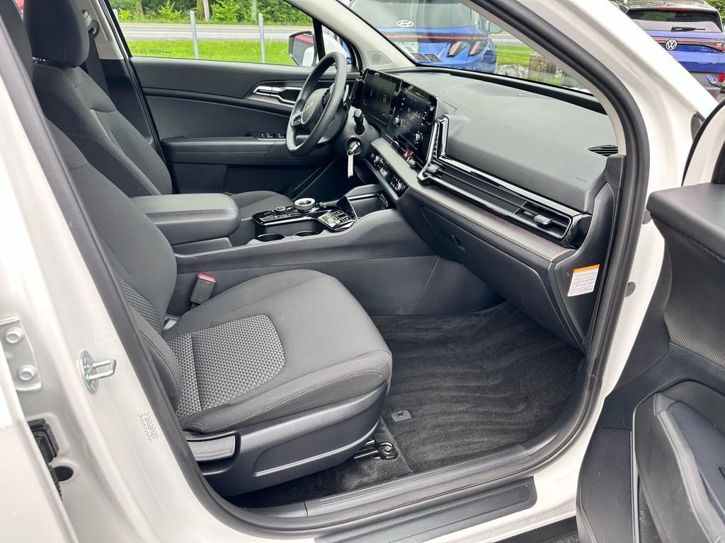 used 2023 Kia Sportage Hybrid car, priced at $27,661