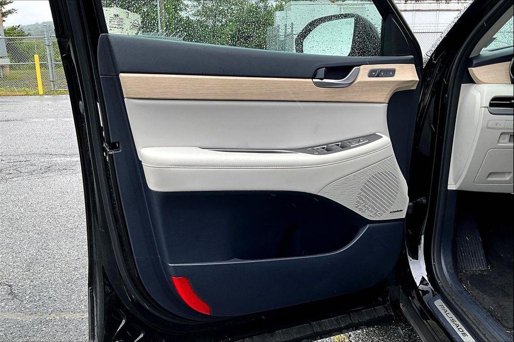 used 2024 Hyundai Palisade car, priced at $44,988
