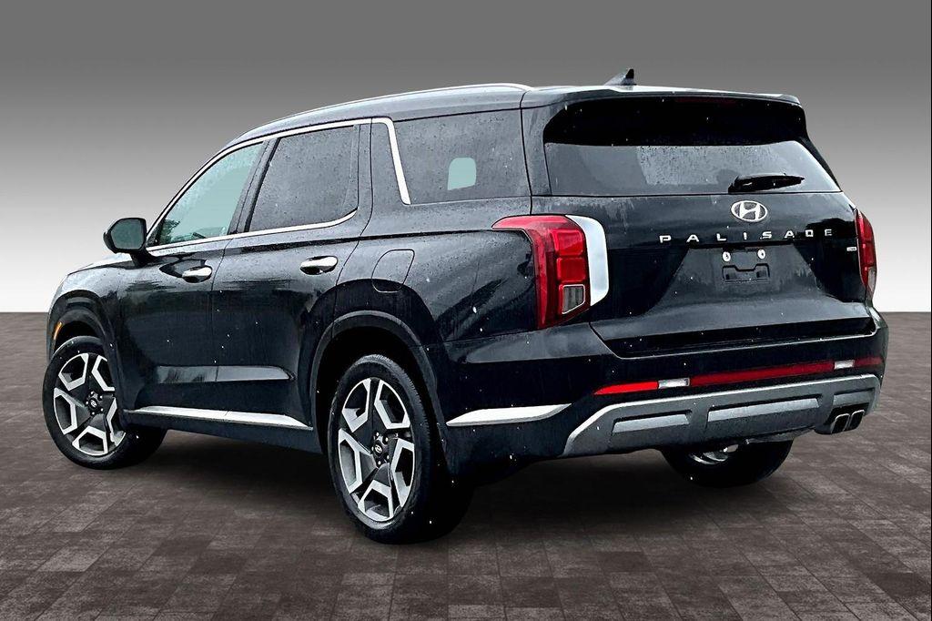 used 2024 Hyundai Palisade car, priced at $44,988