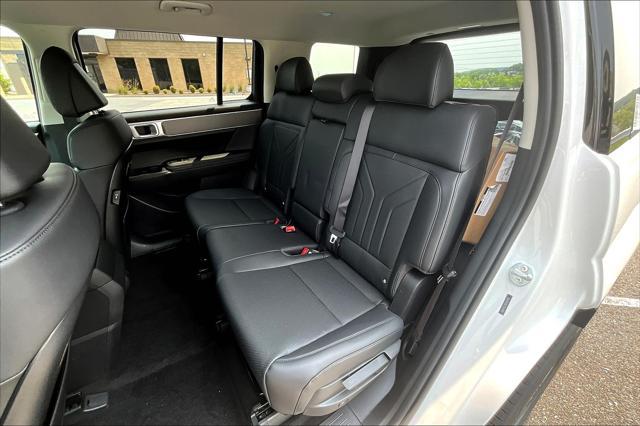 new 2025 Hyundai Santa Fe car, priced at $42,400