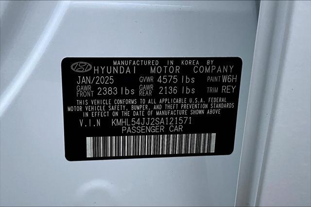 new 2025 Hyundai Sonata Hybrid car, priced at $39,835