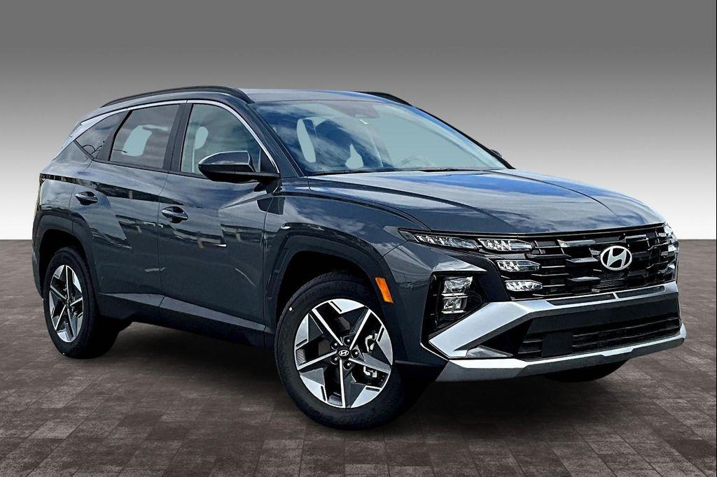 new 2025 Hyundai Tucson car, priced at $34,085