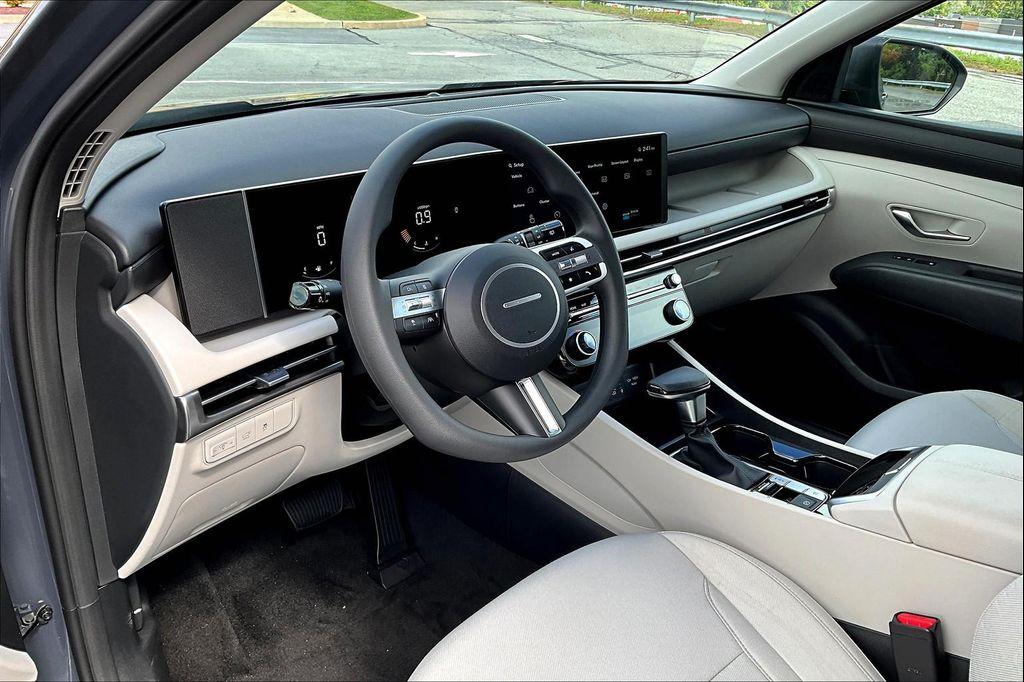 new 2025 Hyundai Tucson car, priced at $34,085