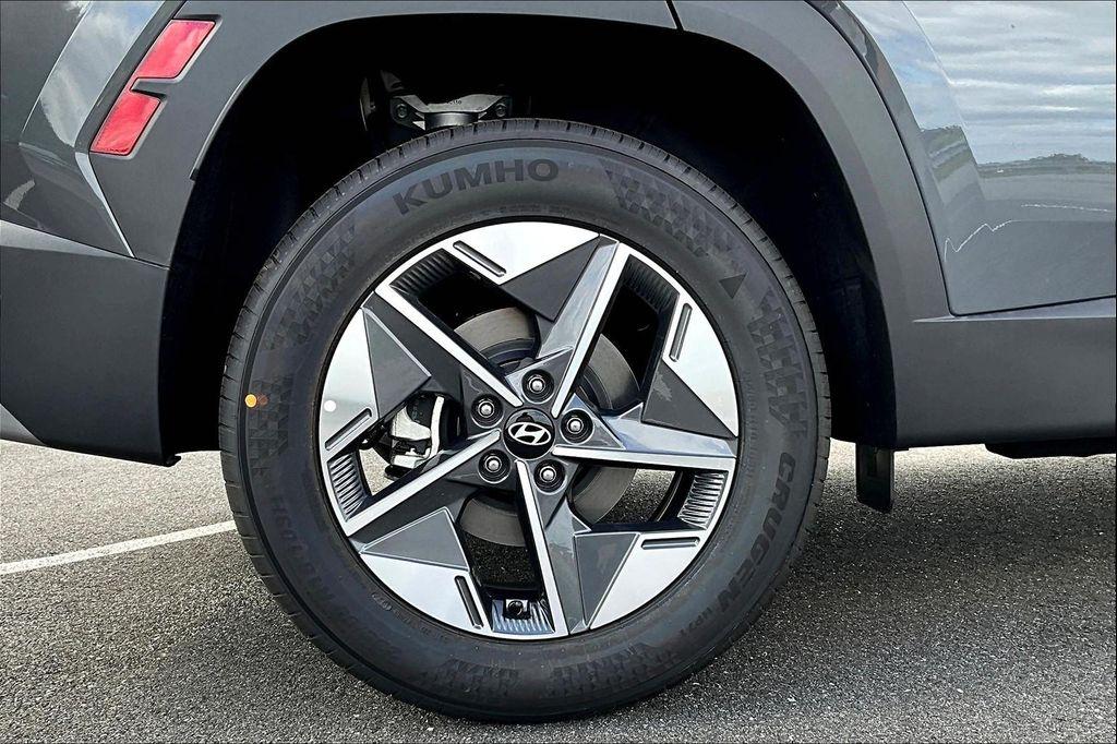 new 2025 Hyundai Tucson car, priced at $34,085