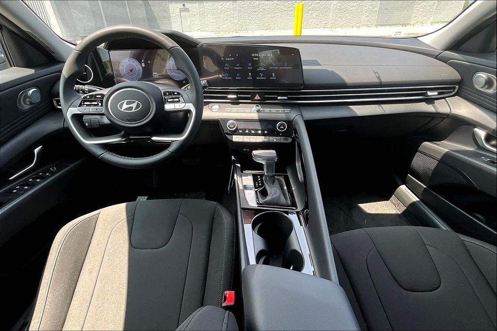 new 2025 Hyundai Elantra car, priced at $27,215