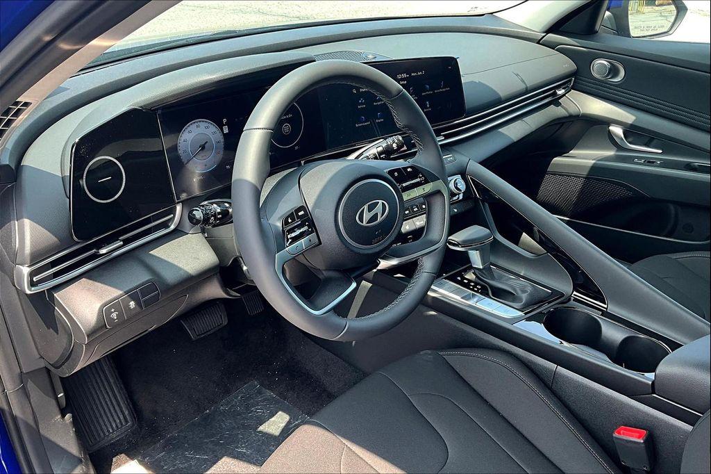 new 2025 Hyundai Elantra car, priced at $27,215