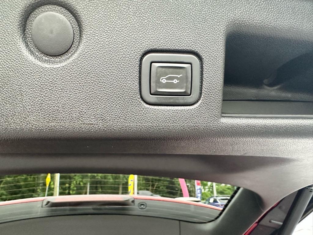 used 2021 Chevrolet Equinox car, priced at $20,937
