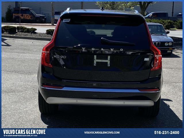 used 2022 Volvo XC90 Recharge Plug-In Hybrid car, priced at $54,000