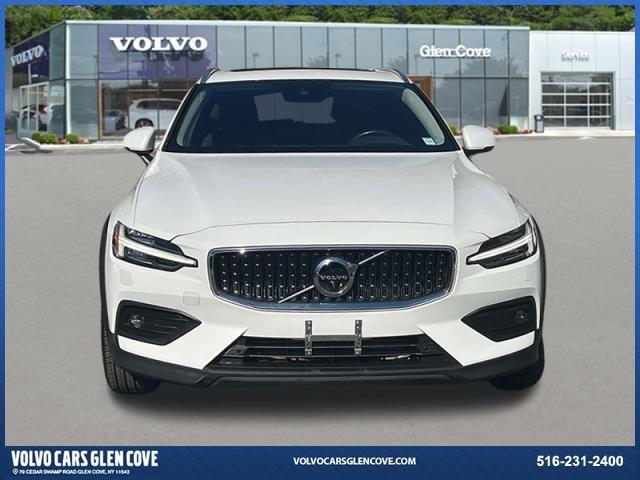 used 2022 Volvo V60 Cross Country car, priced at $35,000