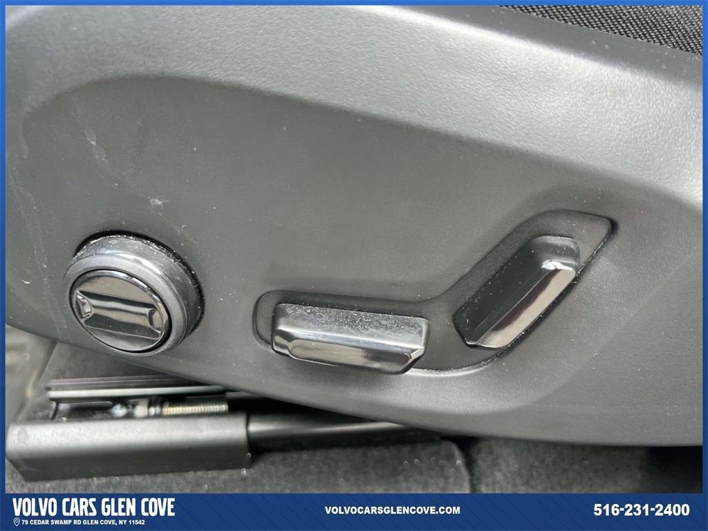 used 2025 Volvo XC60 car, priced at $43,500