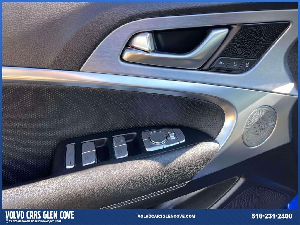 used 2021 Genesis G70 car, priced at $22,500